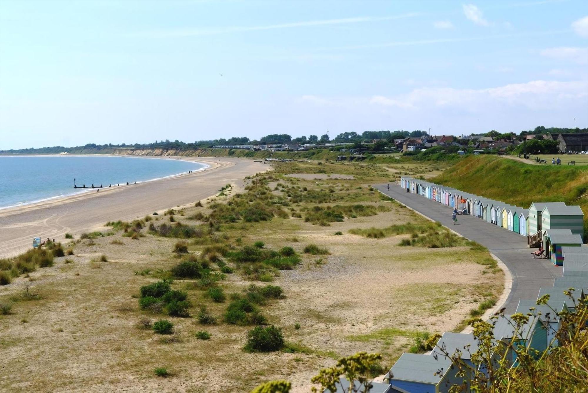 Lovely Caravan With Spacious Decking At North Denes In Suffolk, Ref 40134Nd Лоустофт Екстер'єр фото
